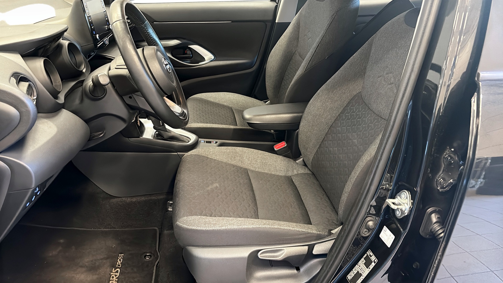 Toyota Yaris EEE46F