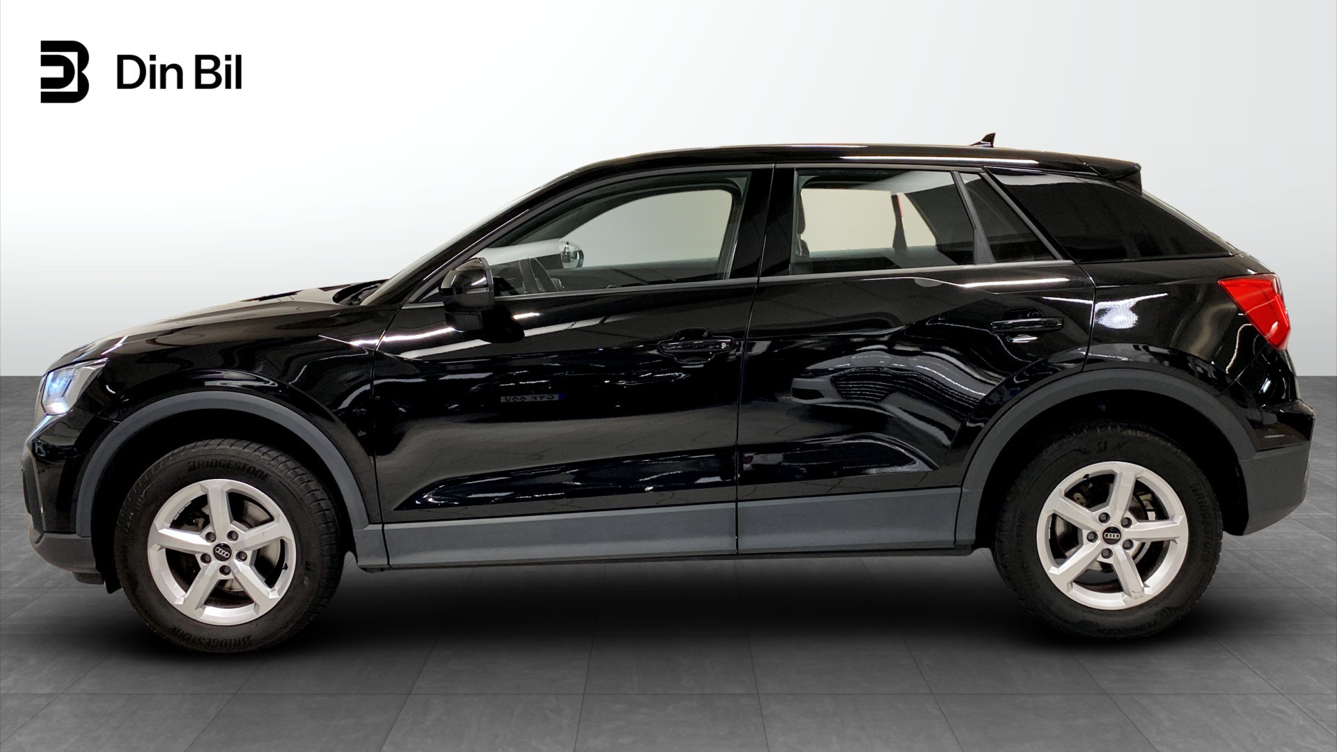 Audi Q2 EEG61G