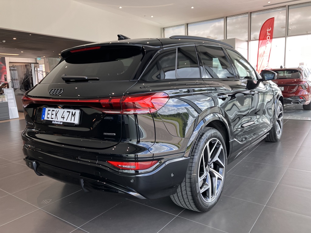 Audi Q6 e-tron EEK47M