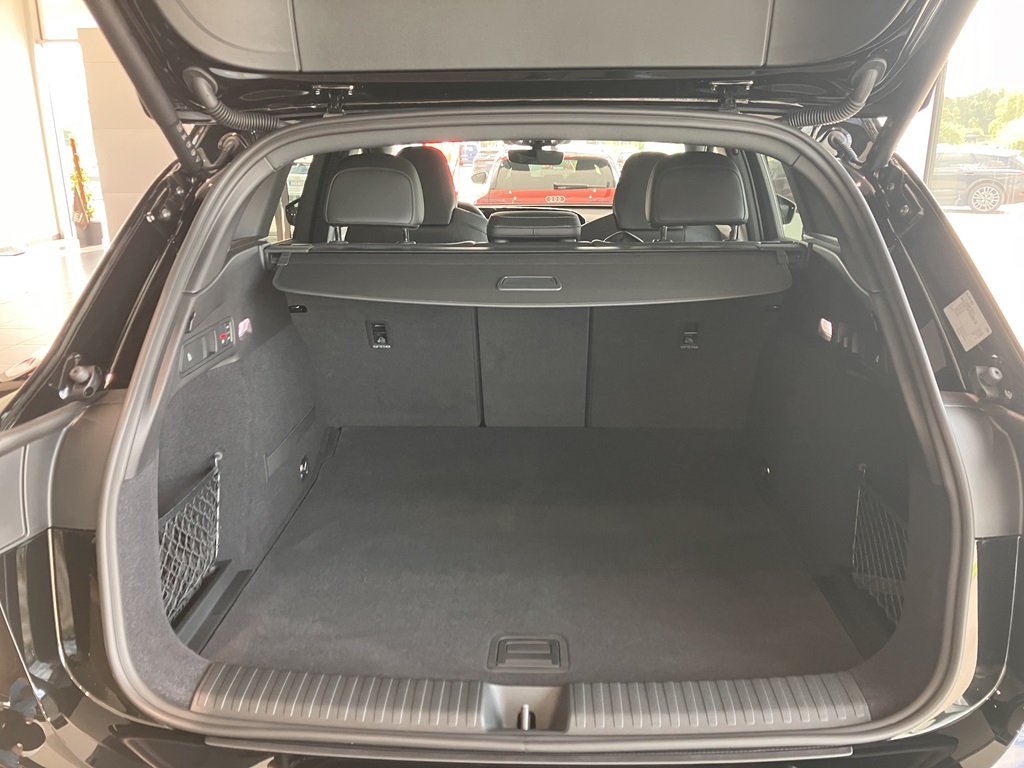 Audi Q6 e-tron EEK47M