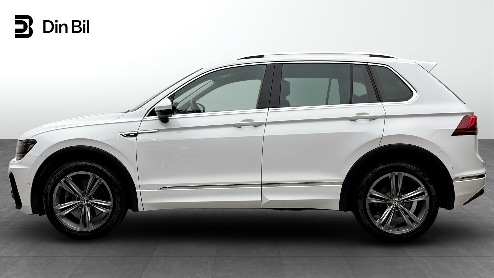 Volkswagen Tiguan EEK489