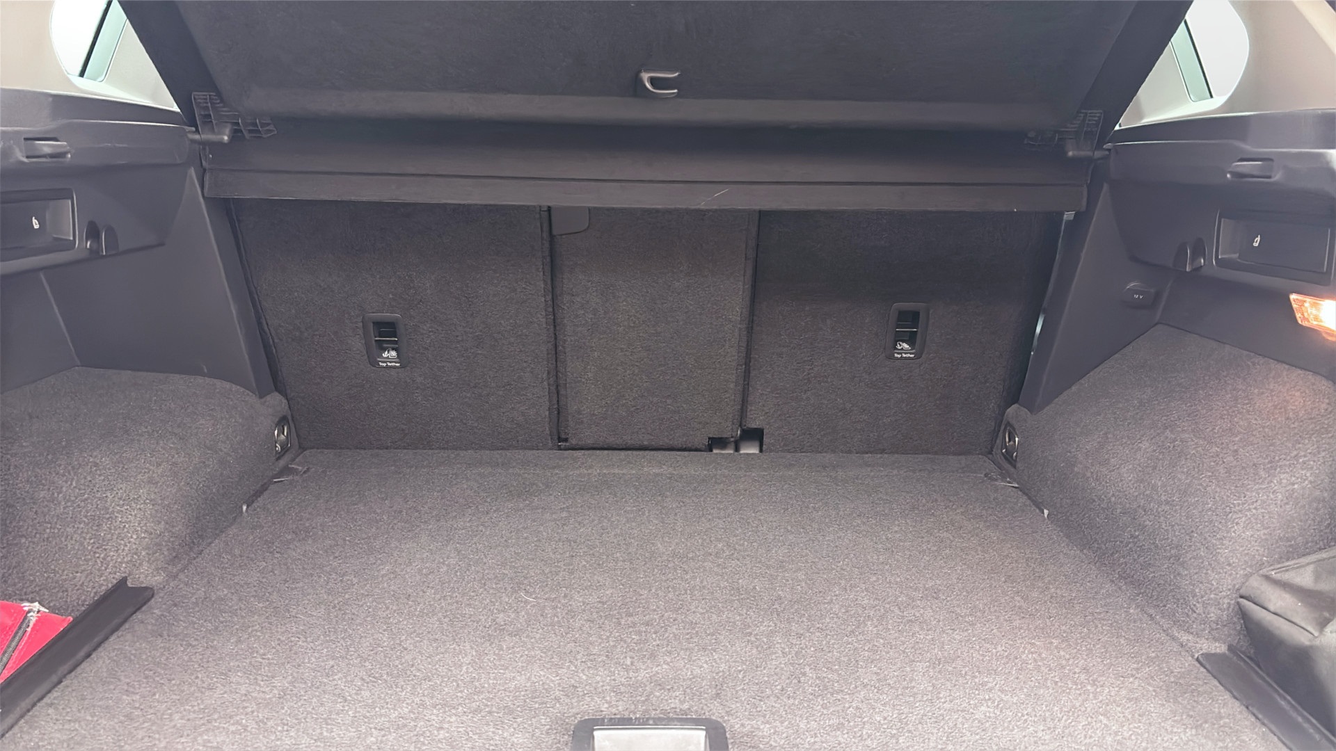 Volkswagen Tiguan EEK489