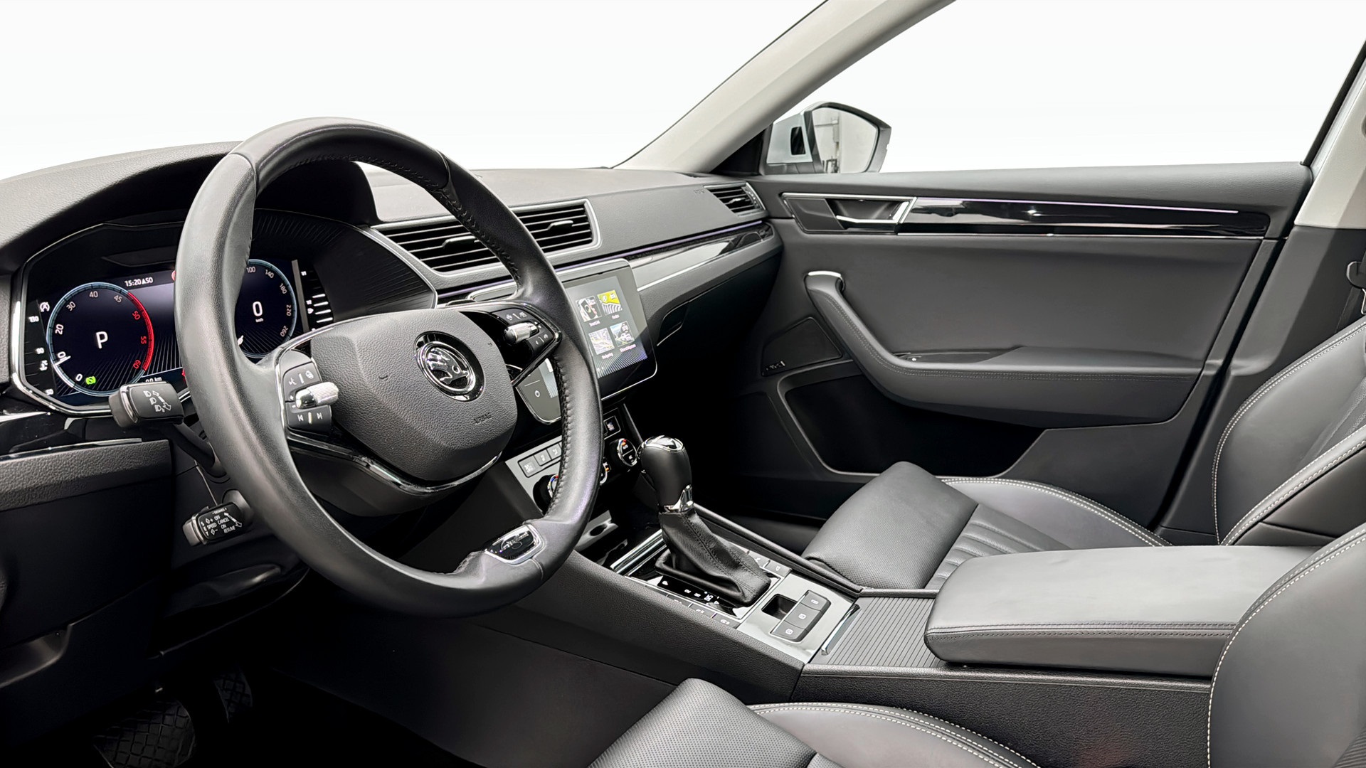 Skoda Superb Combi EEL07K