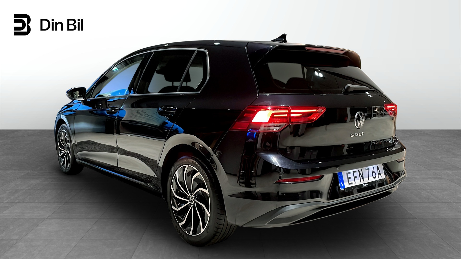 Volkswagen Golf EFN76A