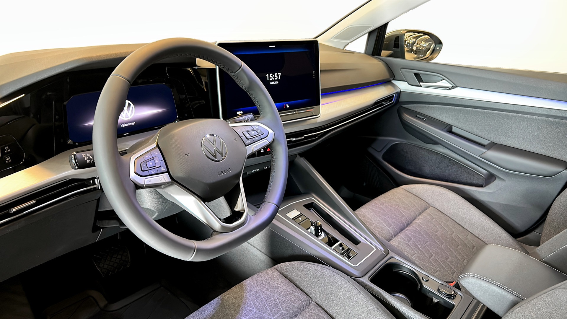 Volkswagen Golf EFP12W