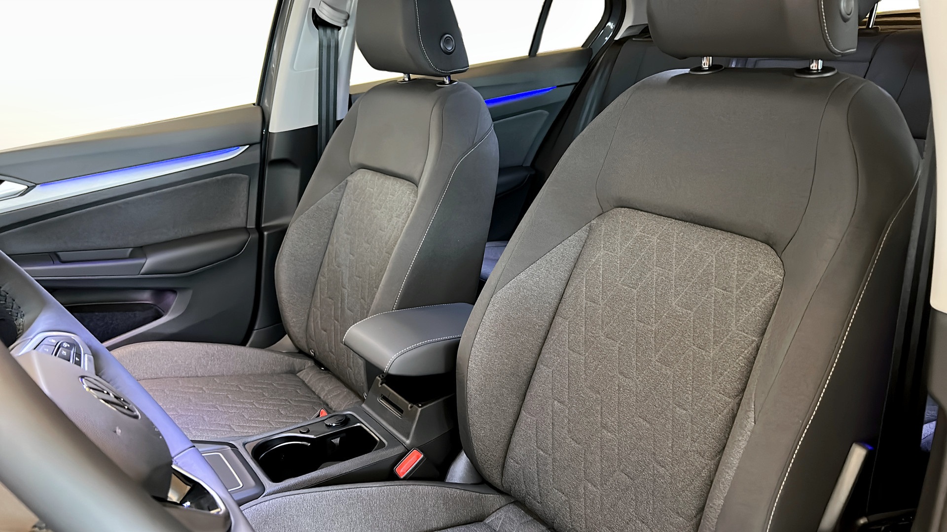Volkswagen Golf EFP12W