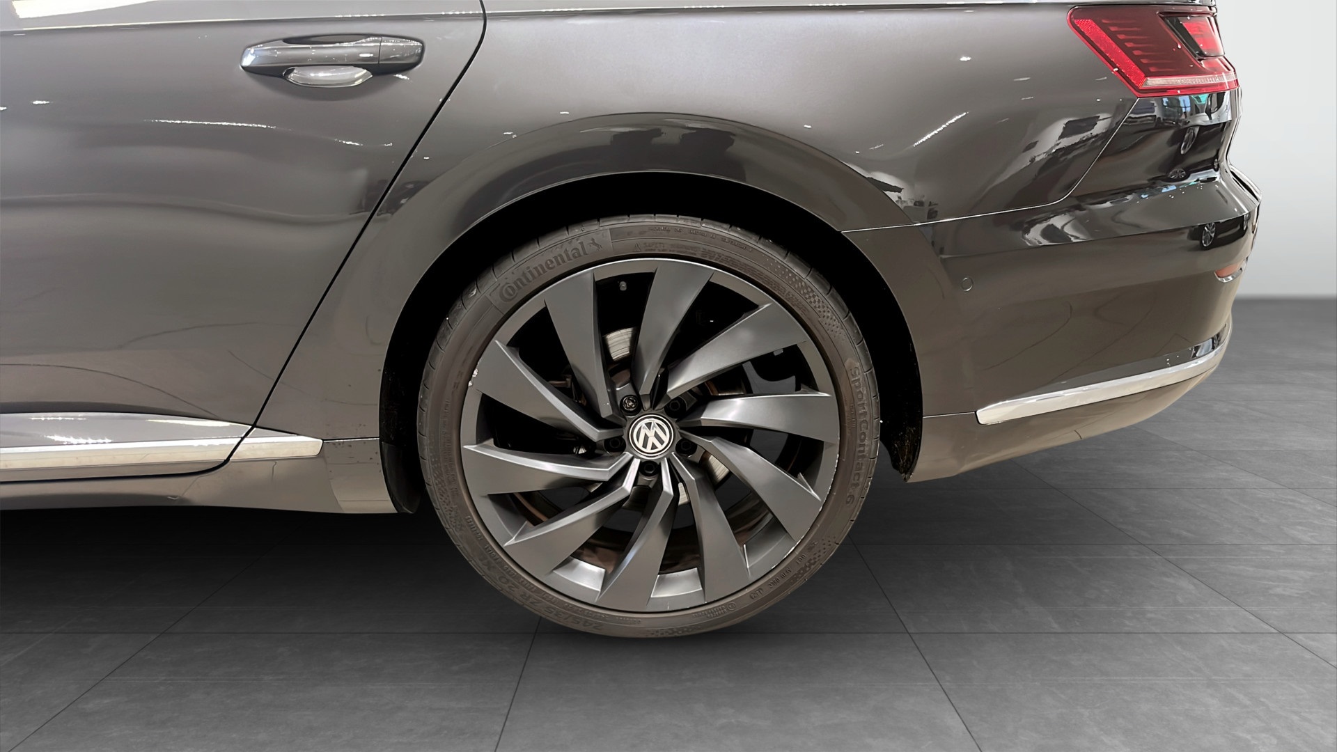 Volkswagen Arteon EFU36Y