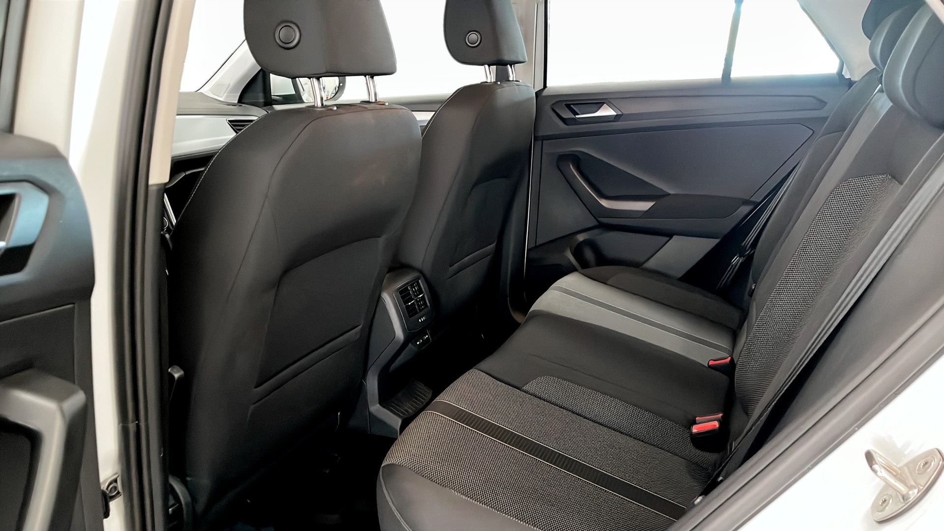 Volkswagen T-Roc EGE34Z