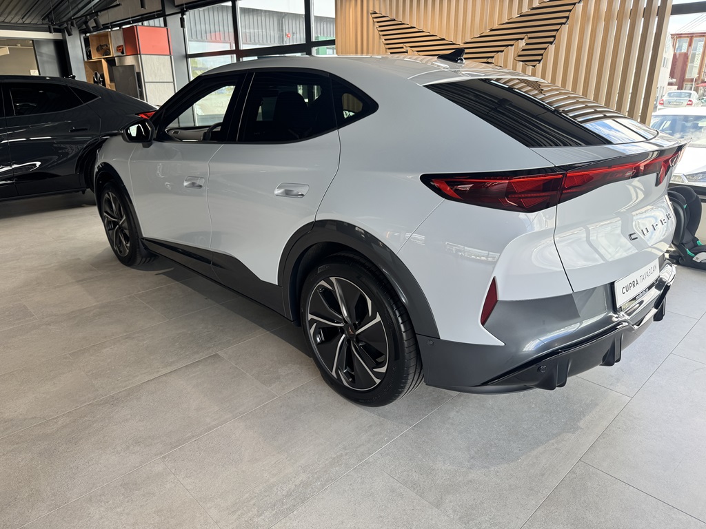CUPRA Tavascan EGG47U