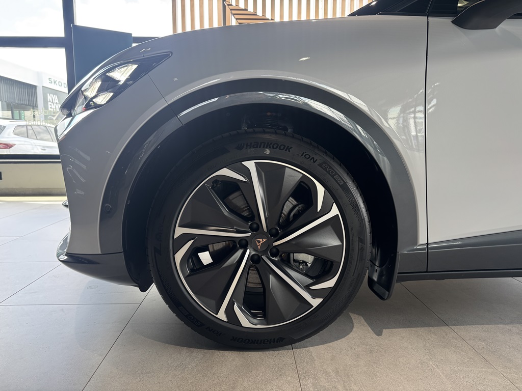 CUPRA Tavascan EGG47U