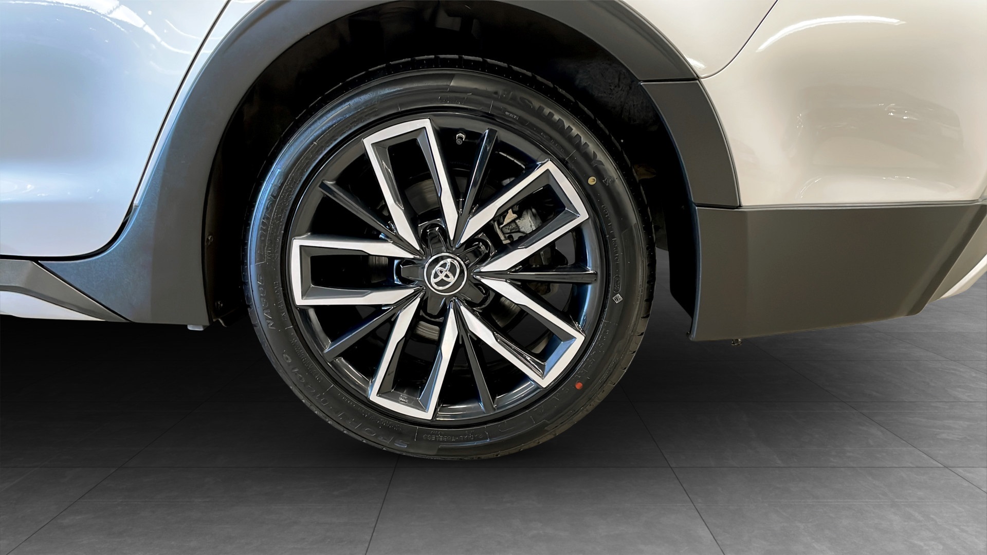 Toyota Corolla Touring Sports EGS05R