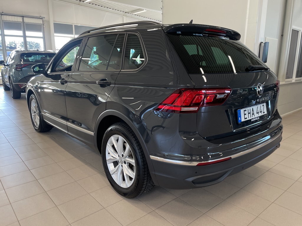 Volkswagen Tiguan EHA44Z