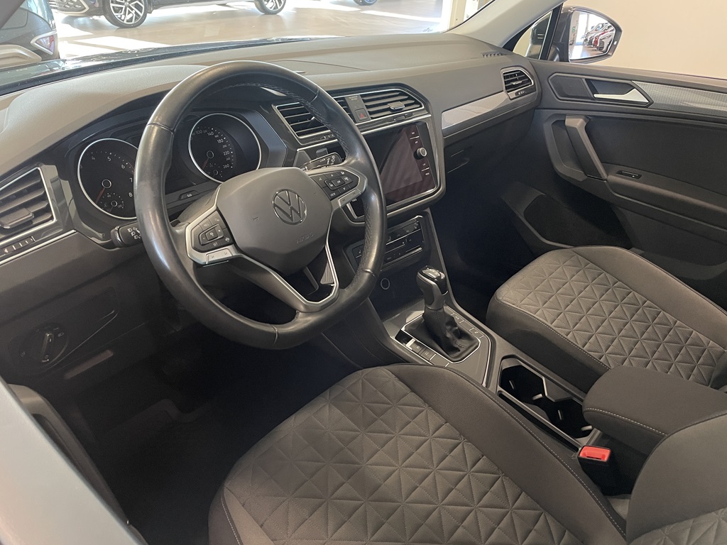 Volkswagen Tiguan EHA44Z