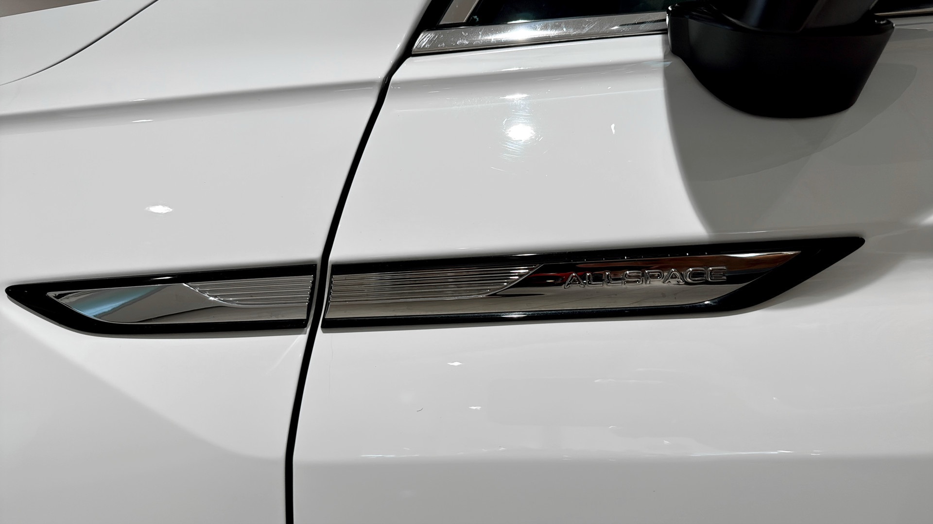 Volkswagen Tiguan Allspace EHE61K