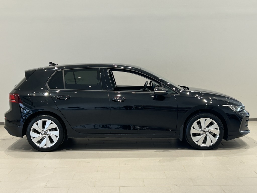 Volkswagen Golf EHJ09B