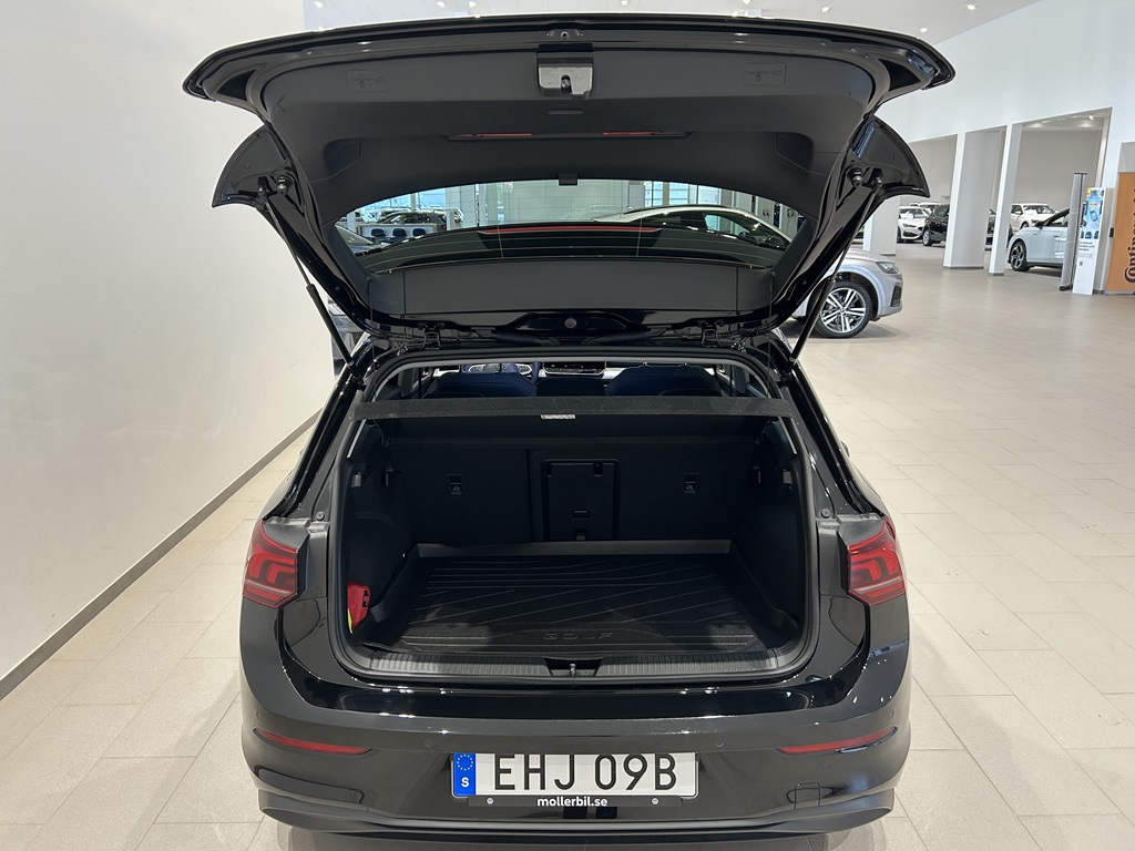 Volkswagen Golf EHJ09B