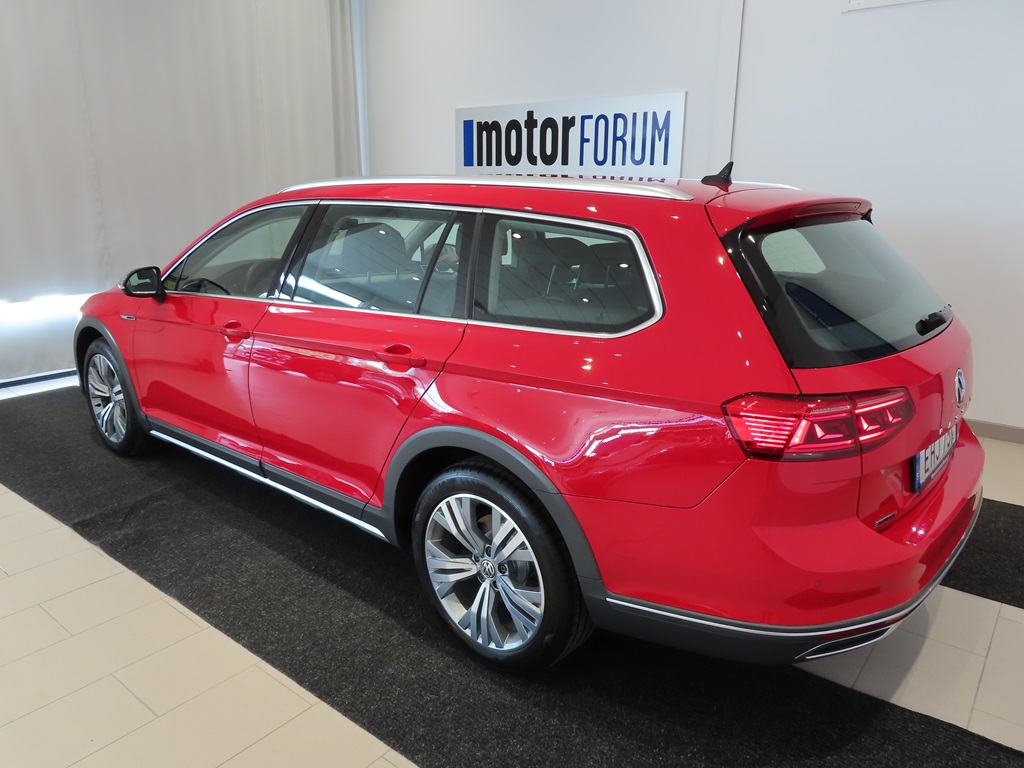 Volkswagen Passat EHJ75K