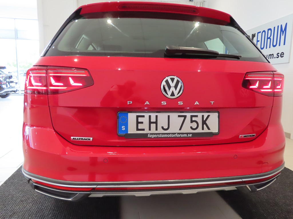 Volkswagen Passat EHJ75K