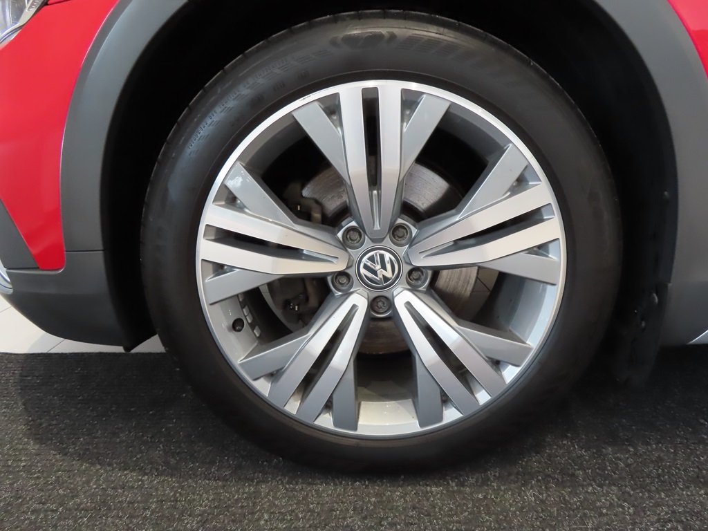 Volkswagen Passat EHJ75K