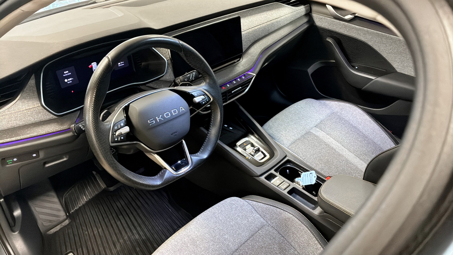 Skoda Octavia Combi EHM62D