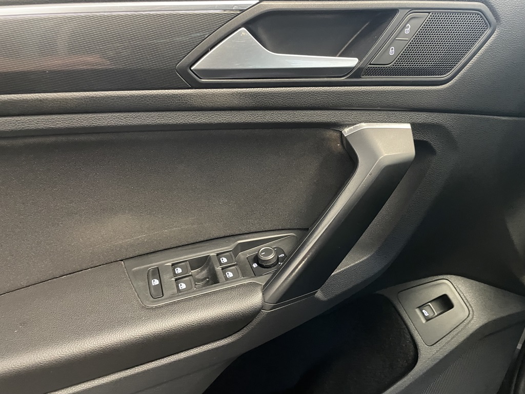 Volkswagen Tiguan EHP01M