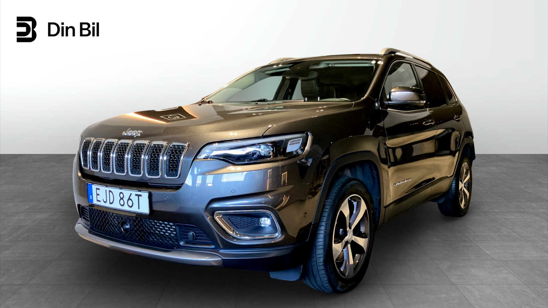 Jeep Cherokee EJD86T