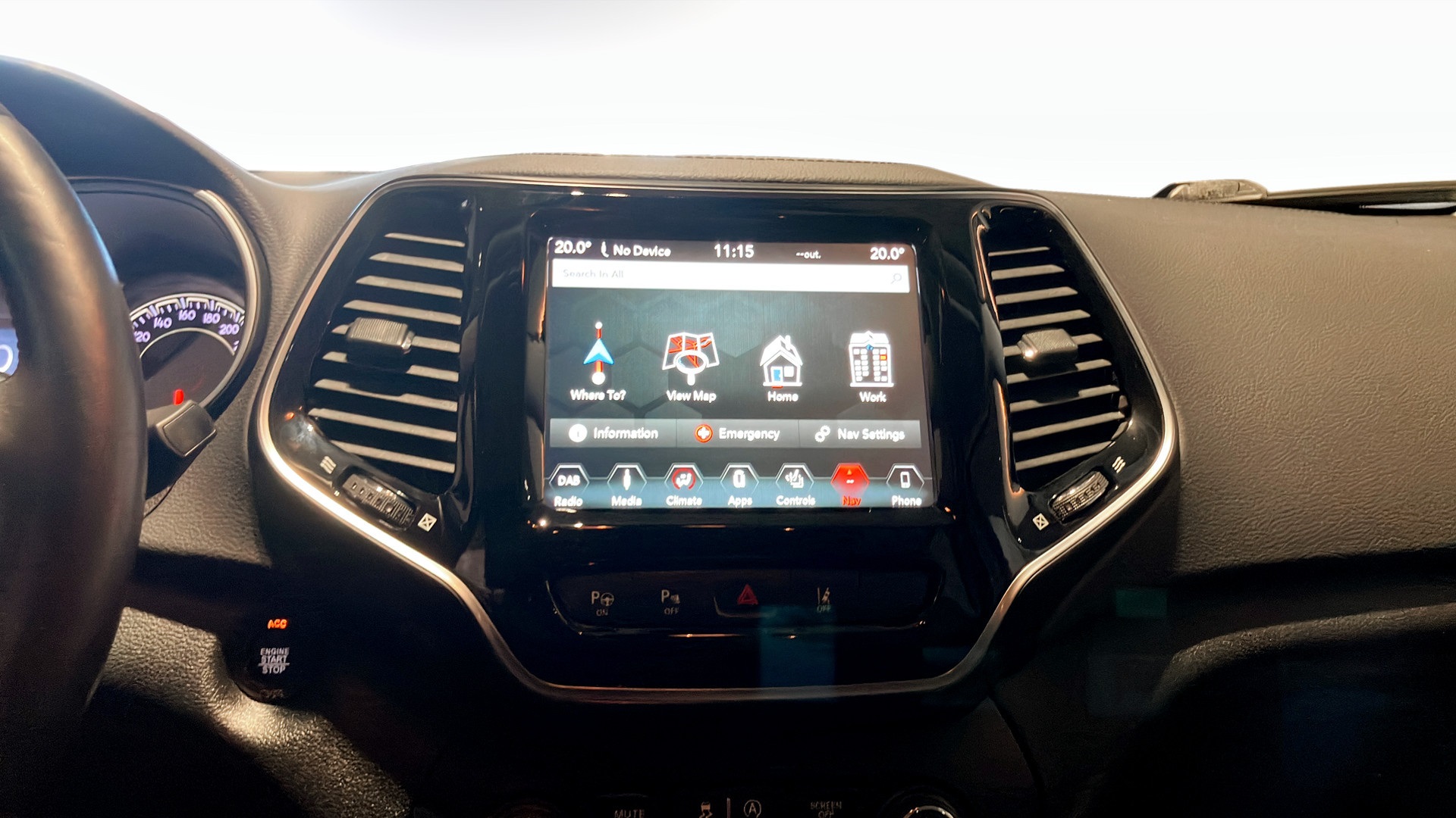 Jeep Cherokee EJD86T
