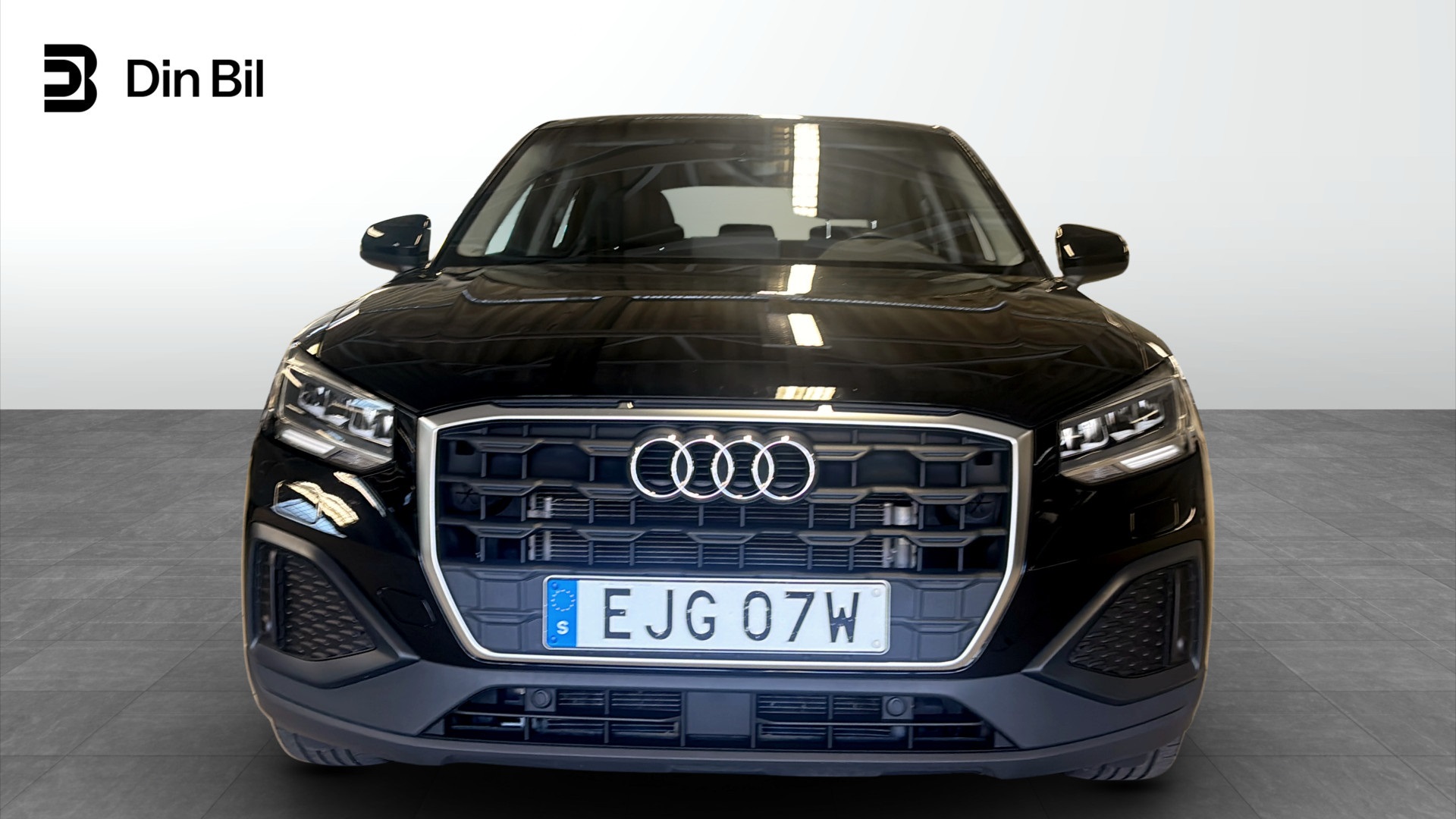 Audi Q2 EJG07W