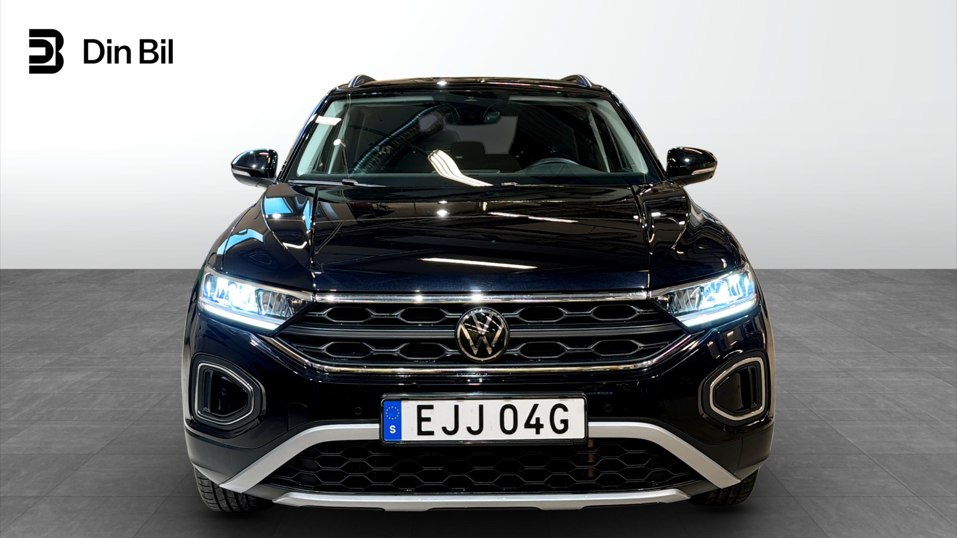 Volkswagen T-Roc EJJ04G
