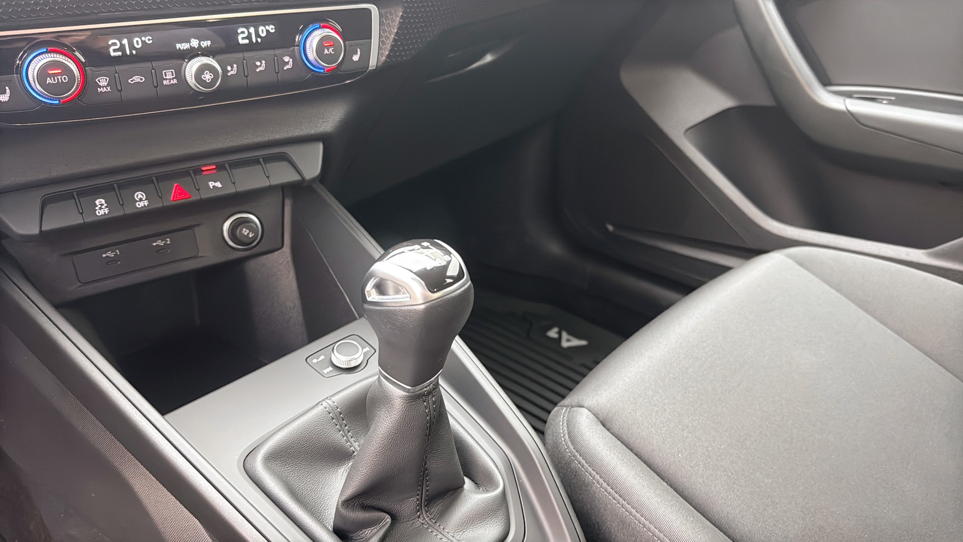 Audi A1 Sportback EJJ61L