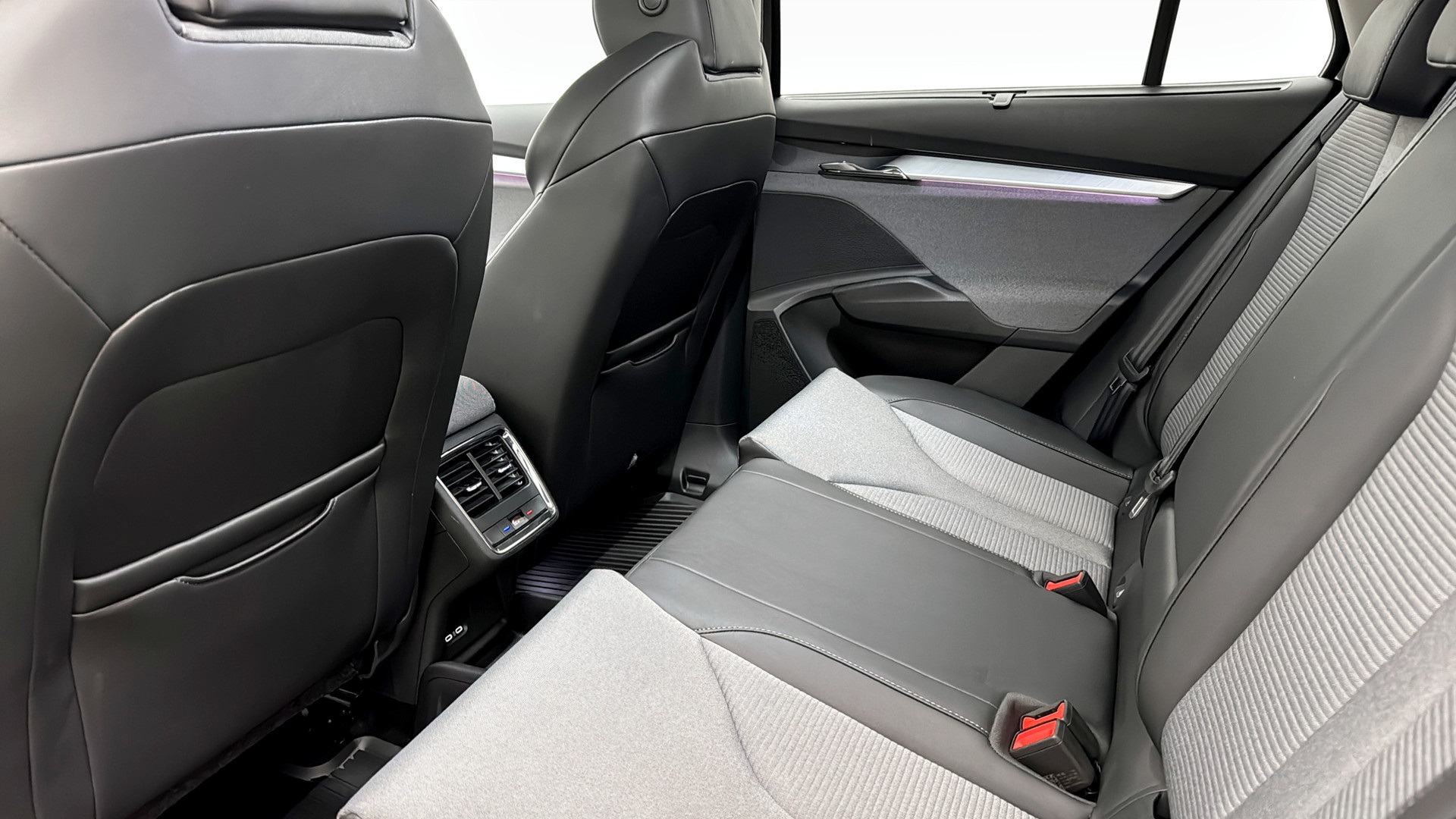 Skoda Enyaq EJM24Z