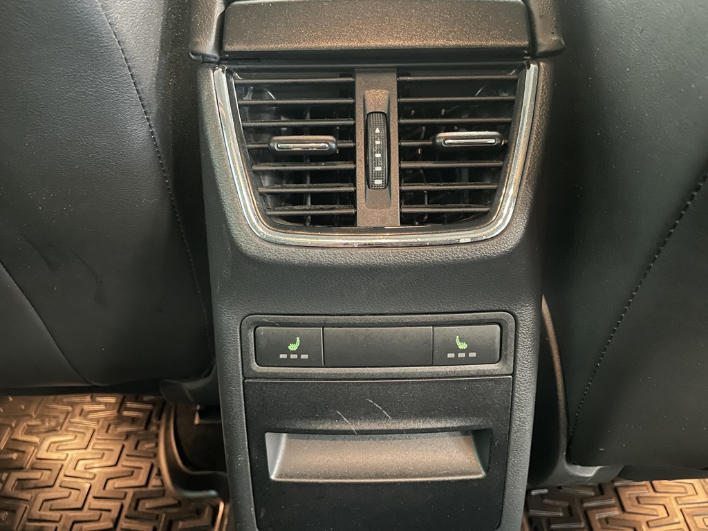 Skoda Octavia EJR787