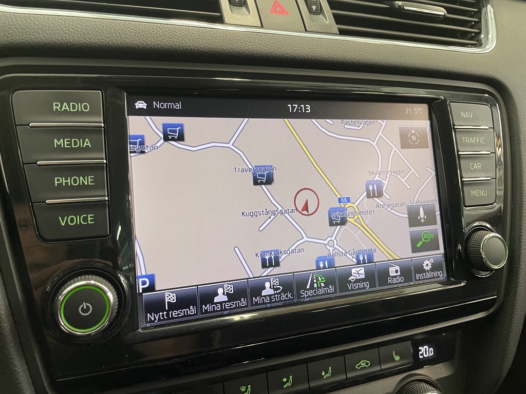 Skoda Octavia EJR787