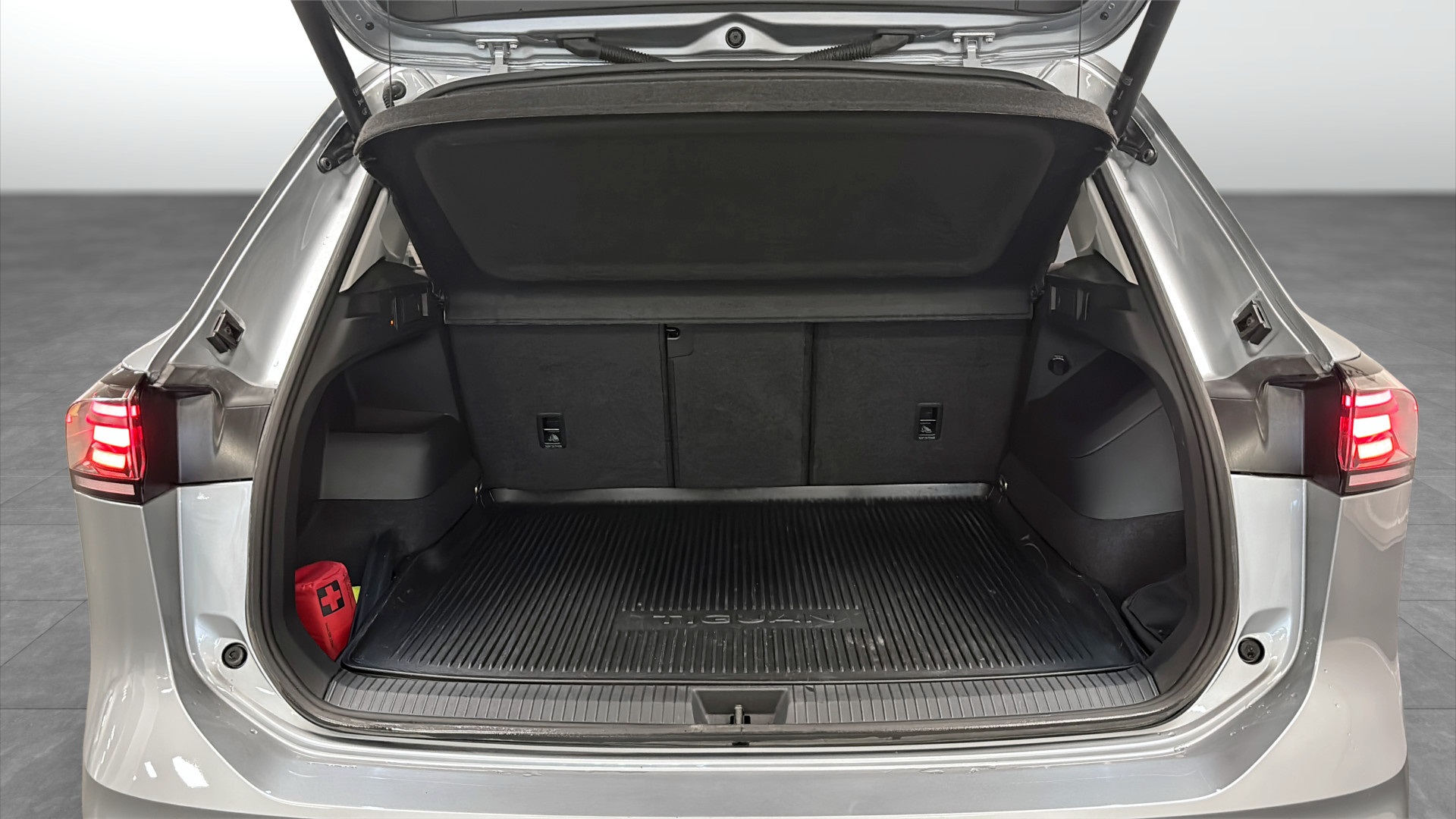 Volkswagen Tiguan EKH46H