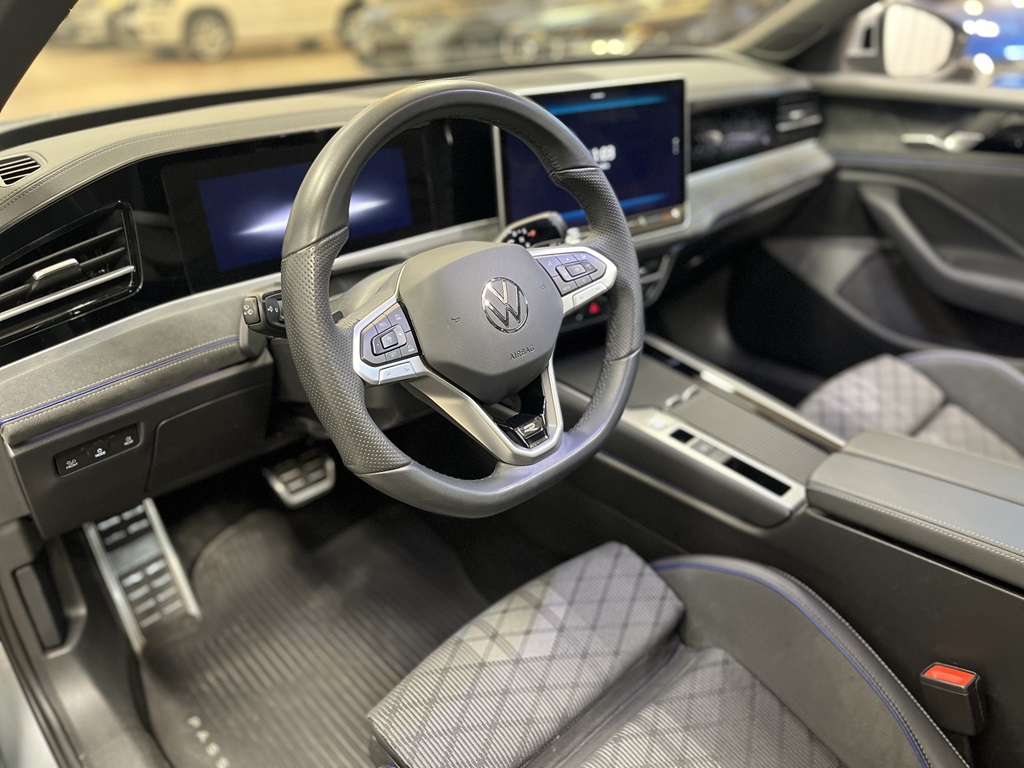 Volkswagen Passat EKL62F