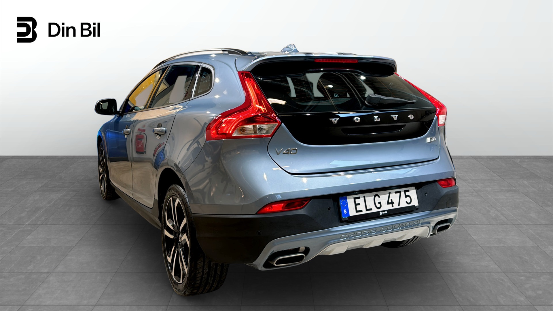 Volvo V40 ELG475