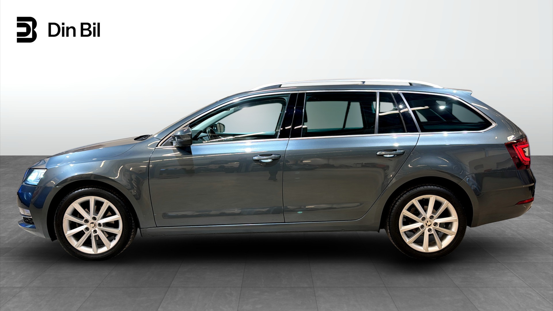 Skoda Octavia Combi EMD05F