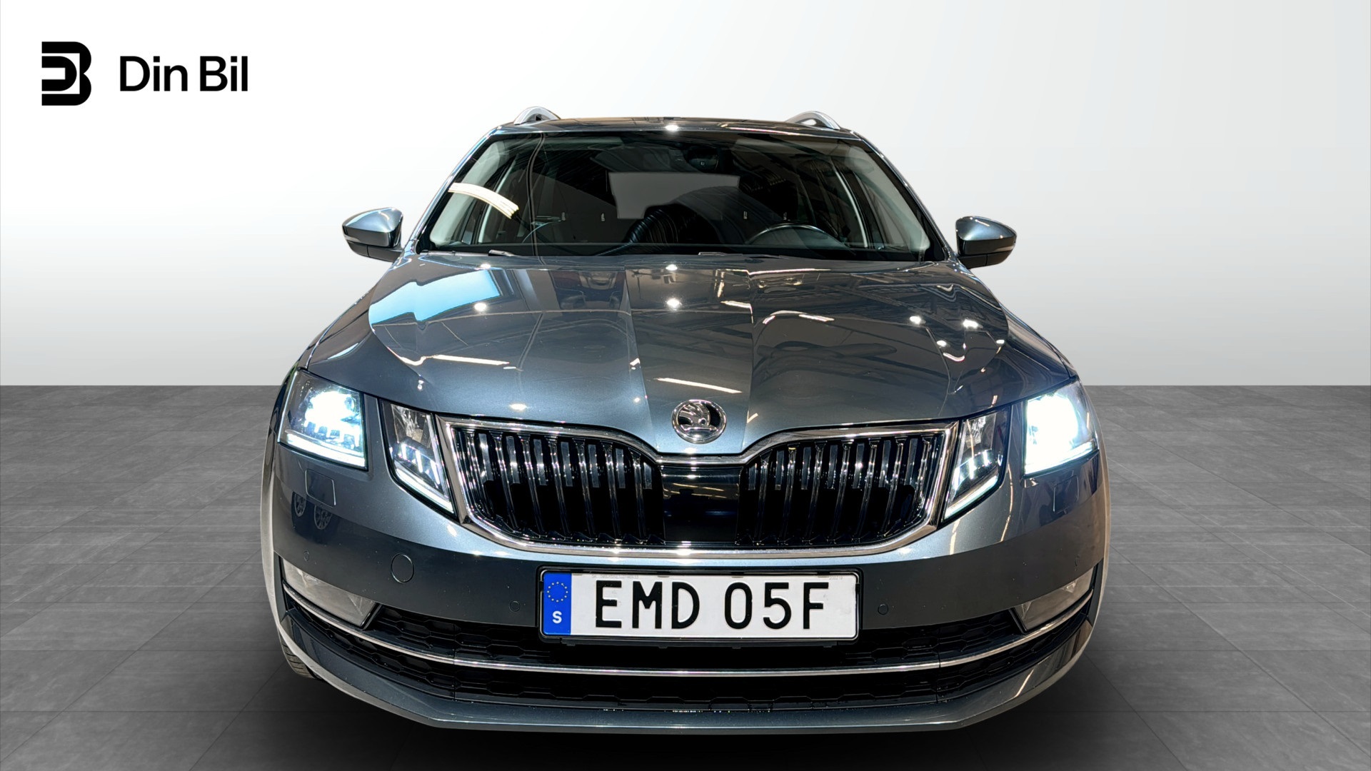 Skoda Octavia Combi EMD05F