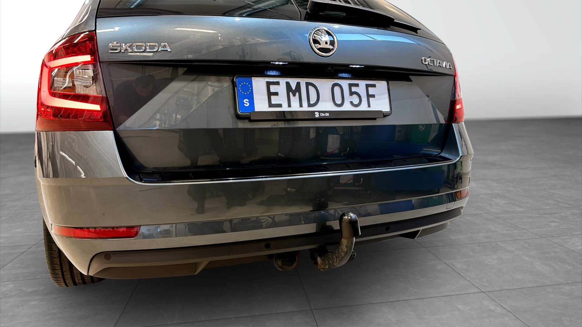 Skoda Octavia Combi EMD05F