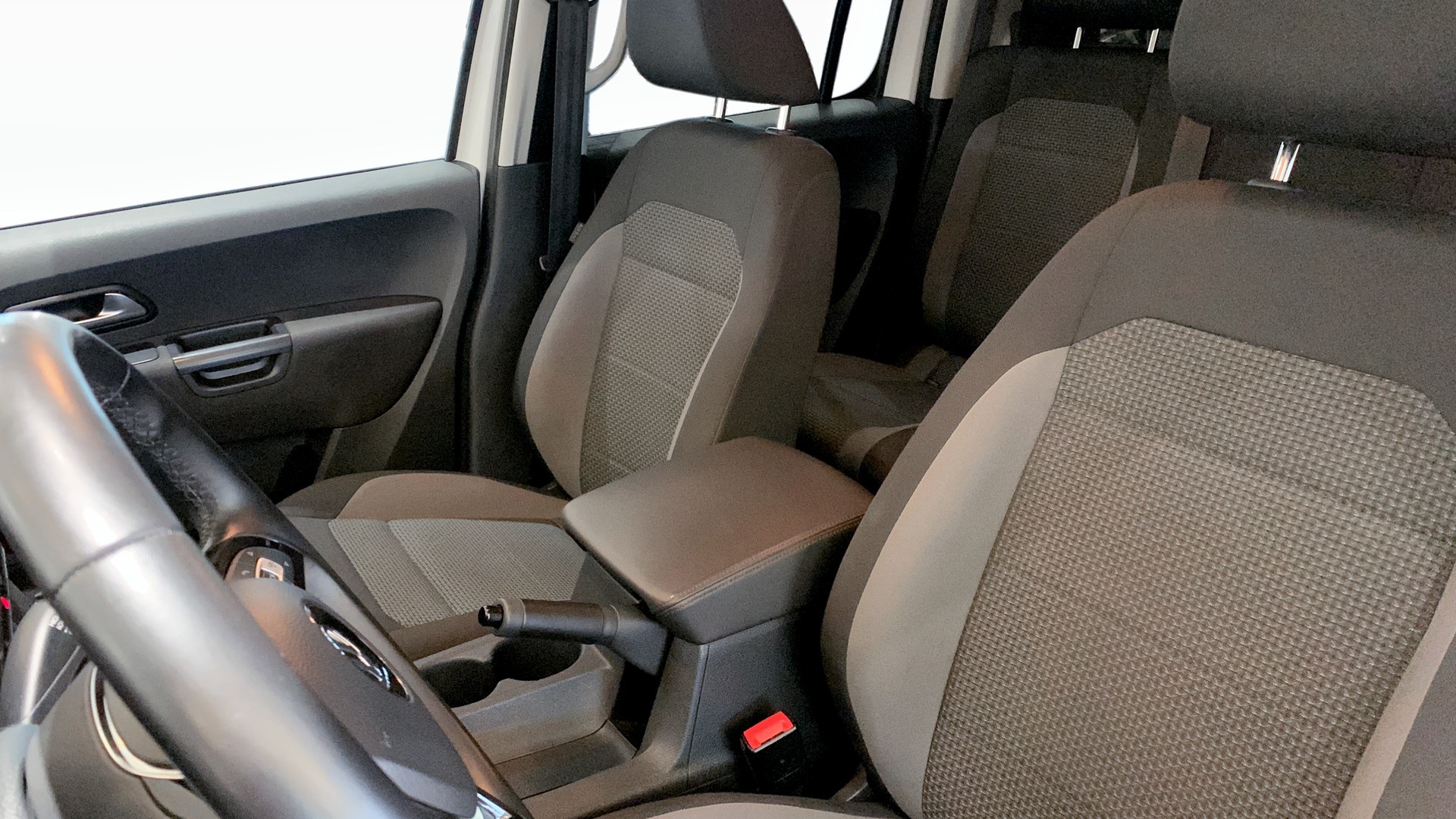Volkswagen Amarok EMG36J