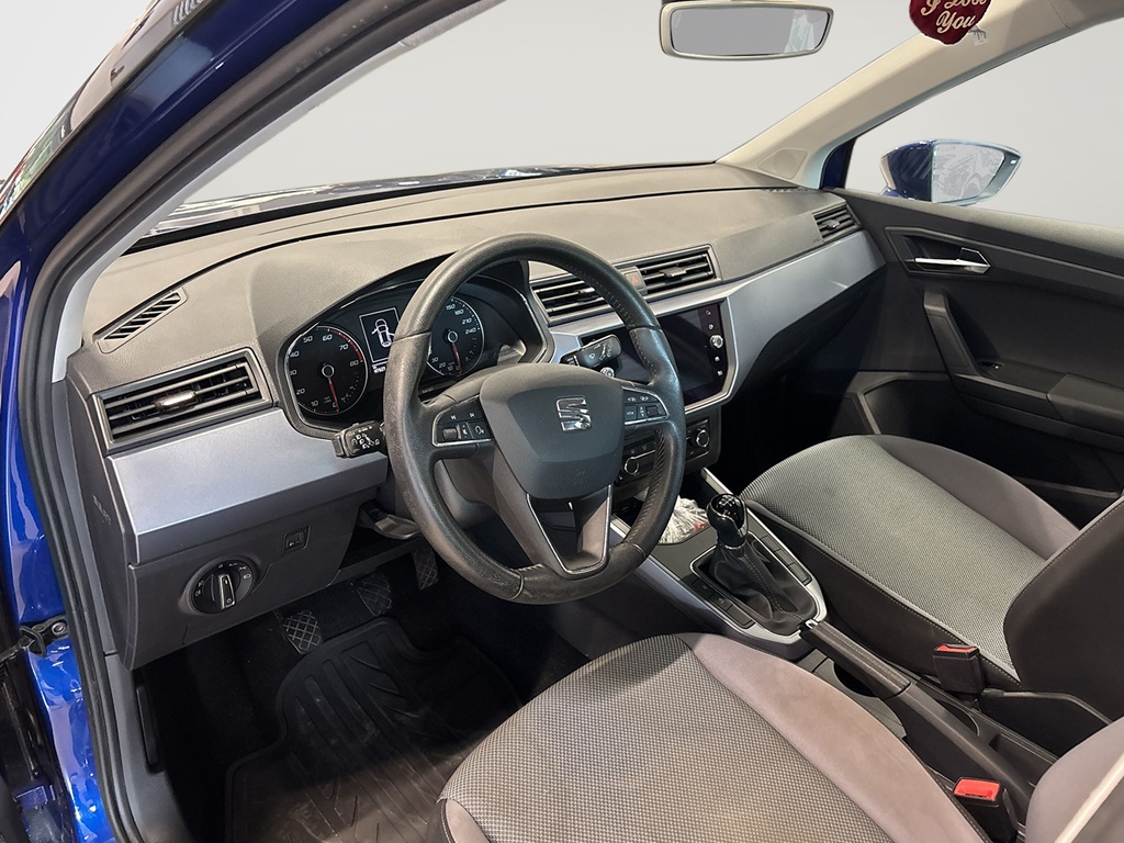 SEAT Arona EMG738