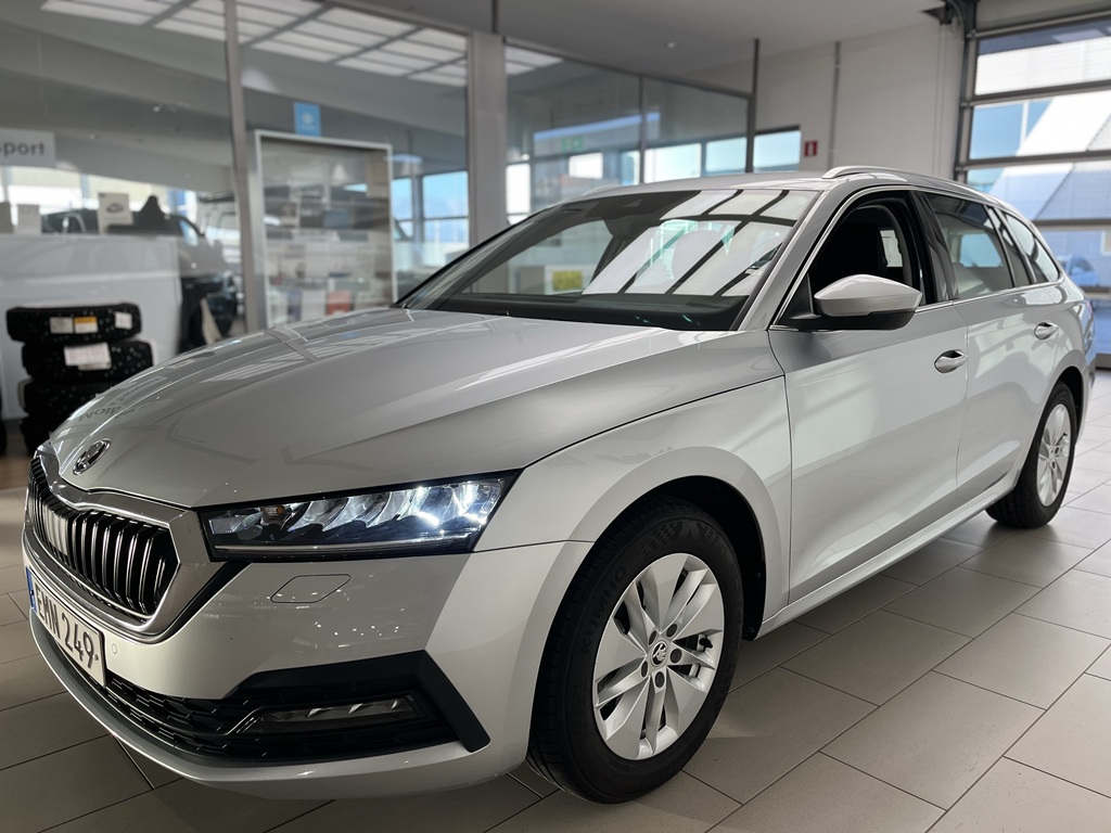 Skoda Octavia Combi EMN249