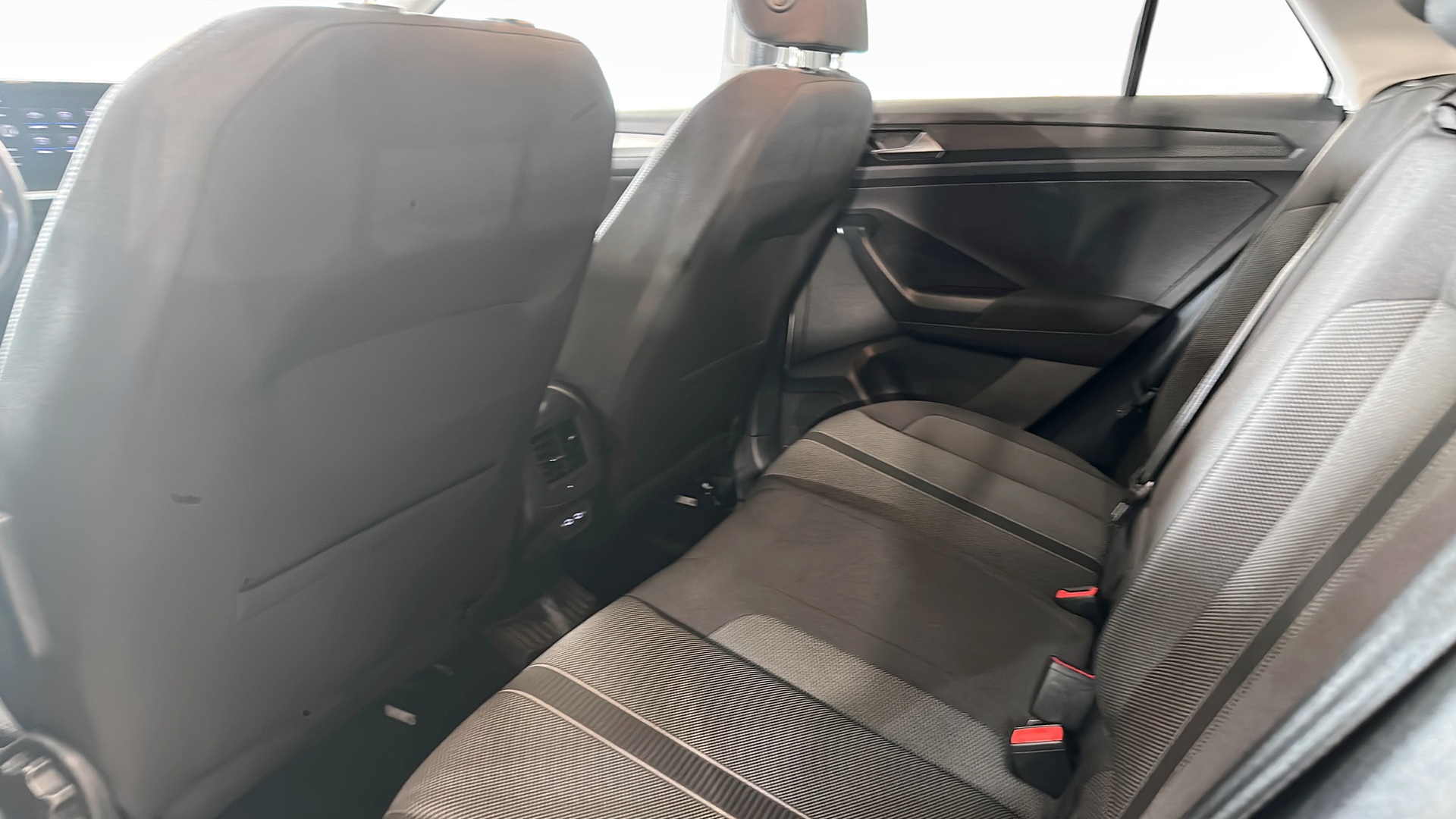 Volkswagen T-Roc ENC07S