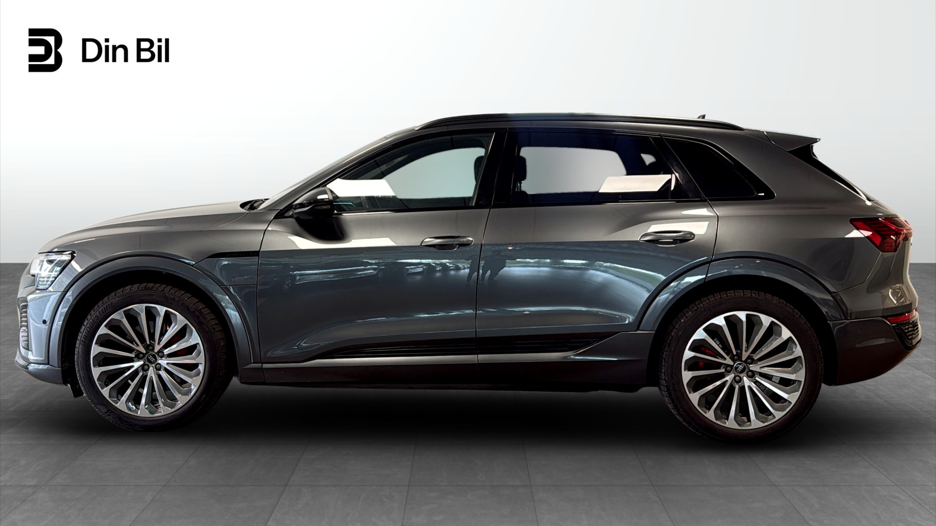 Audi Q8 ENL61Z