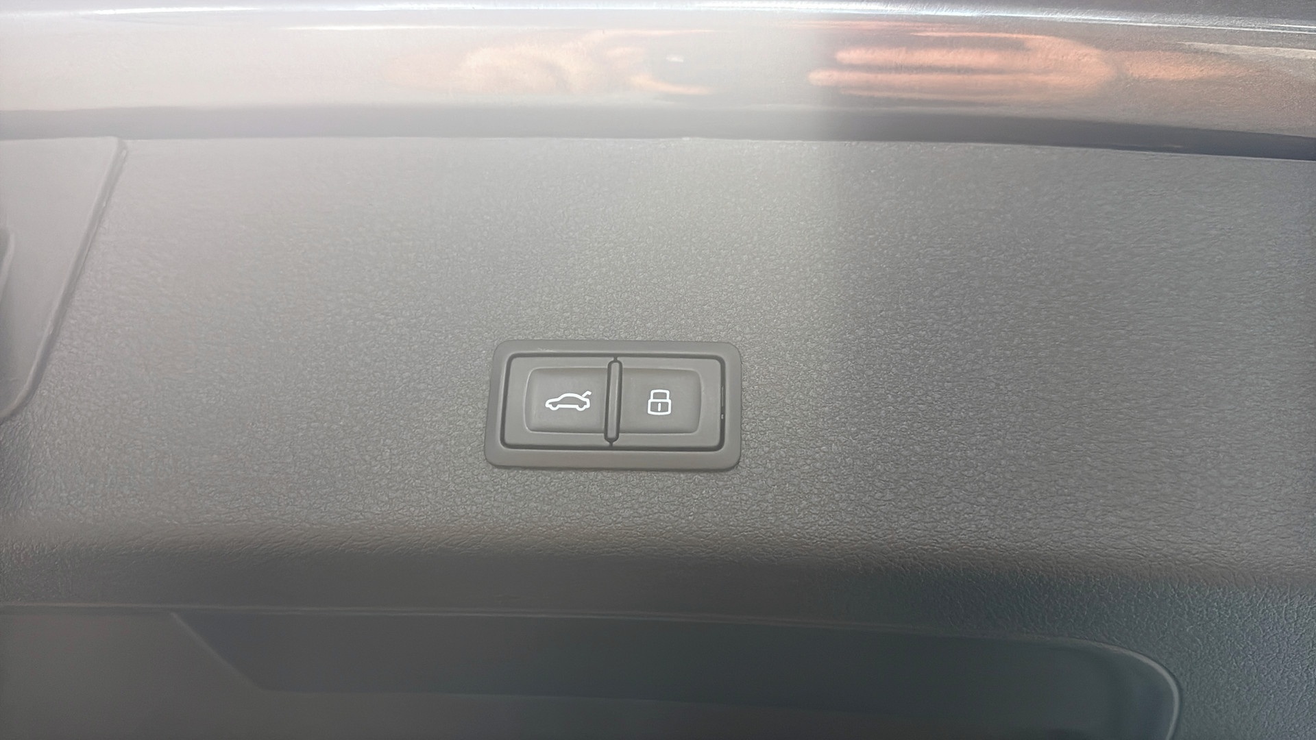 Audi Q8 ENL61Z