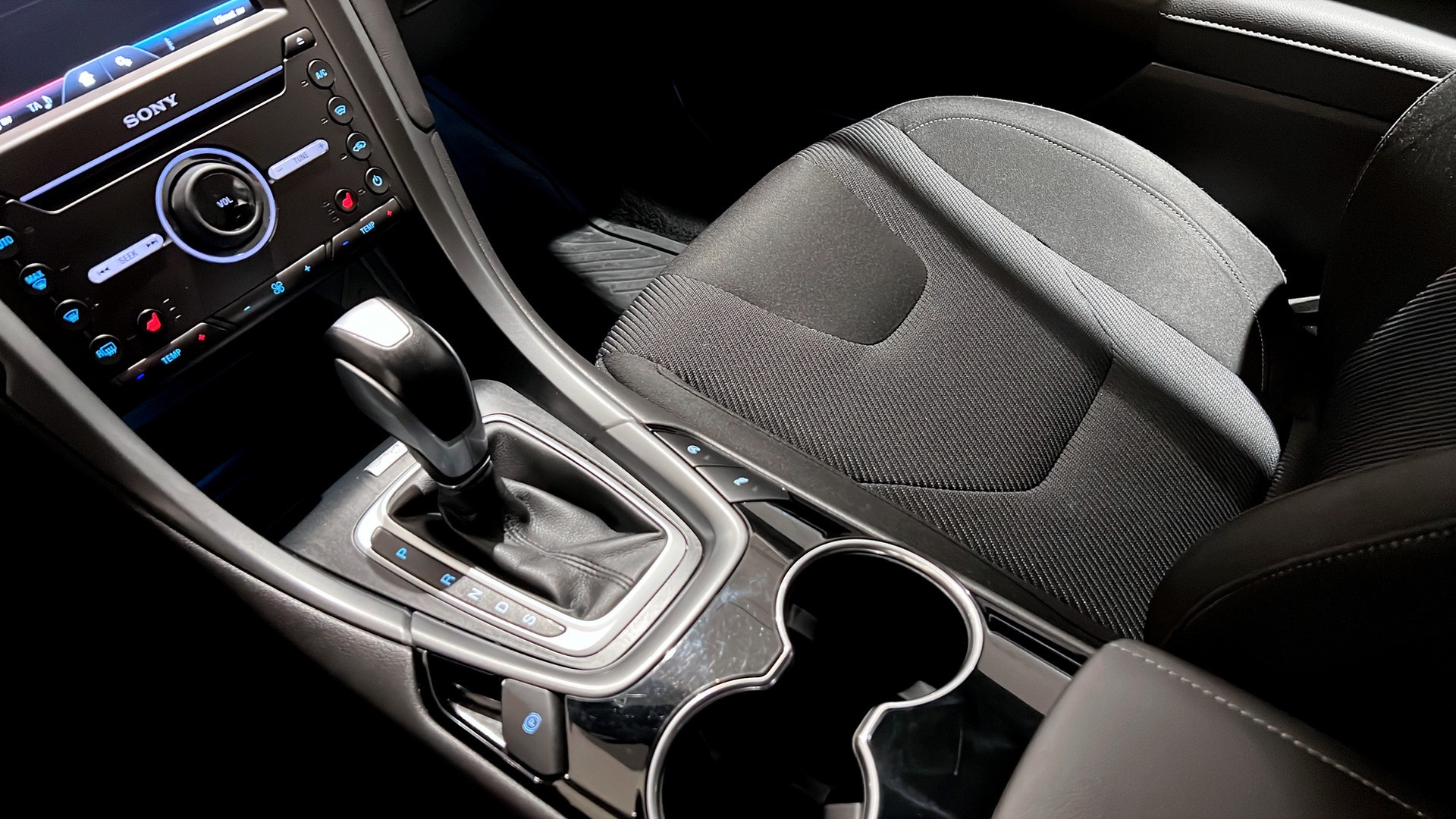 Ford Mondeo ENO672