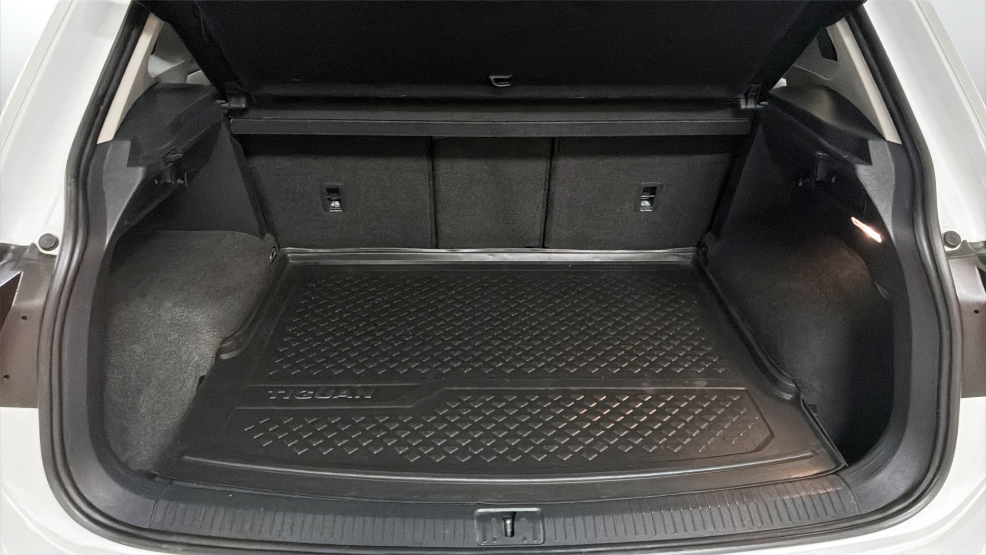Volkswagen Tiguan EPE75R