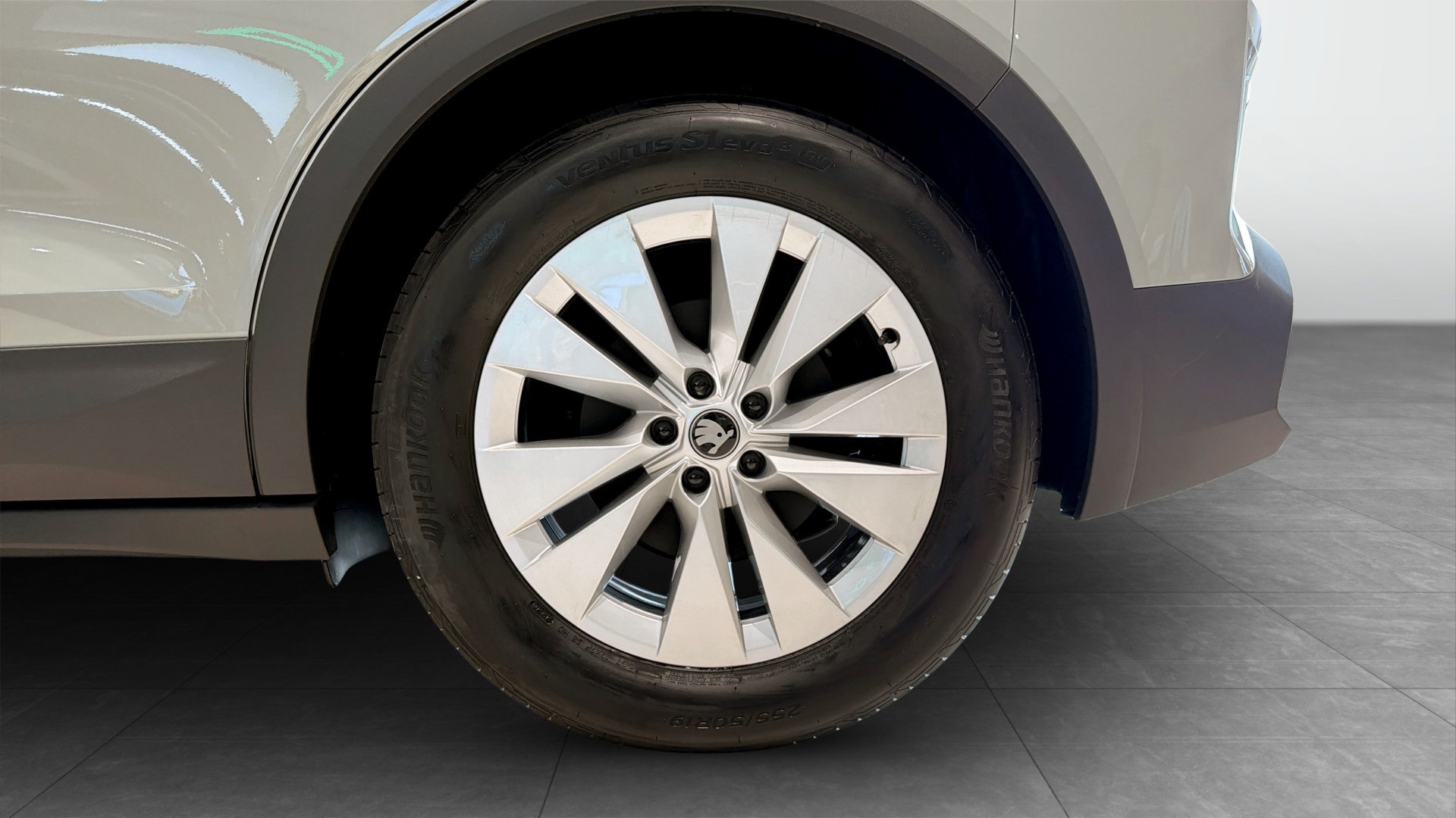 Skoda Elroq ERB22P