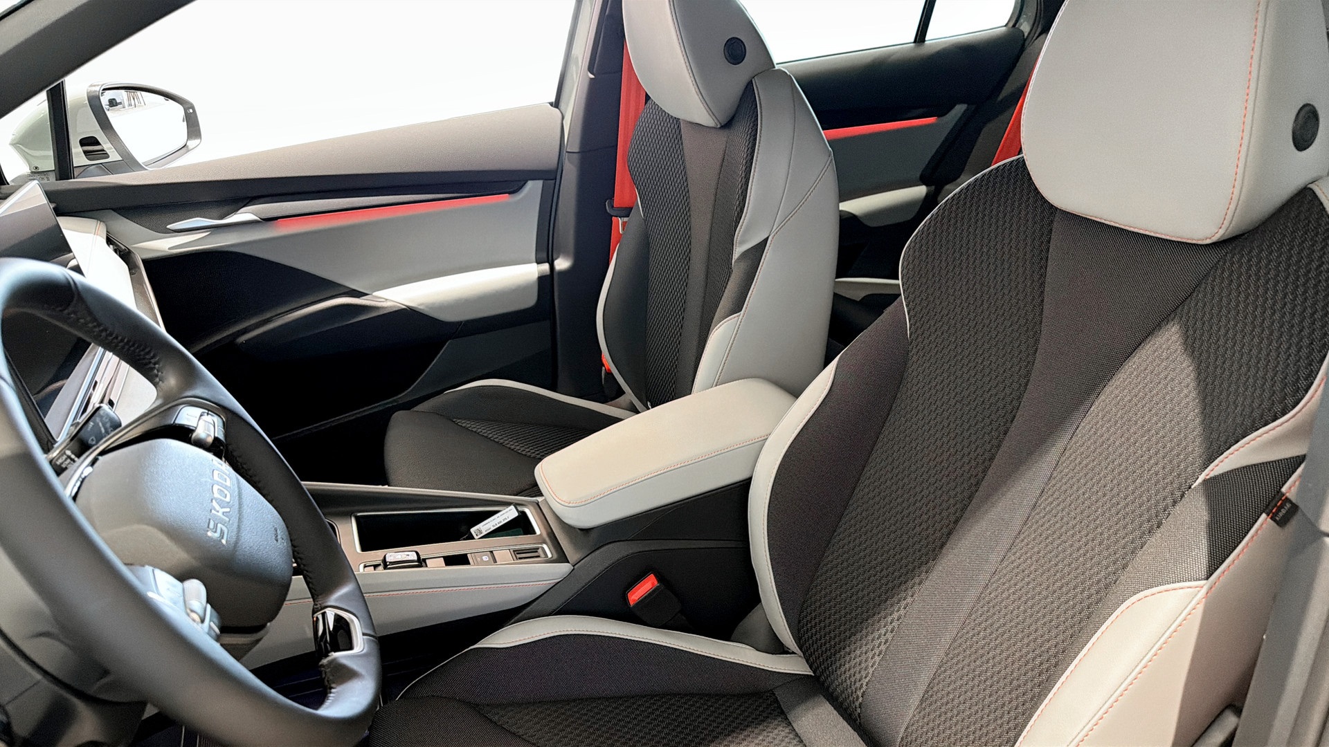 Skoda Elroq ERB22P