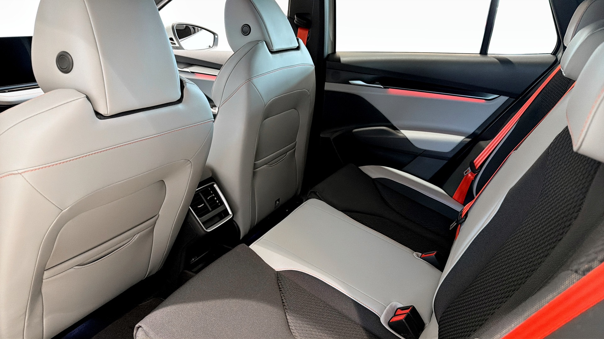 Skoda Elroq ERB22P